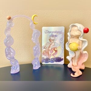 Dreamland Elves -Polar Day